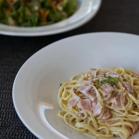 Thalassa Boutique מלון דירות סארטי