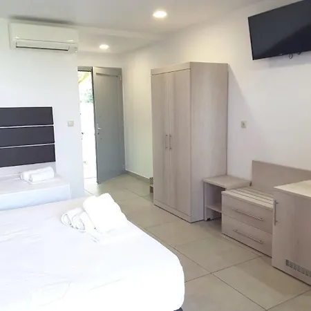 Thalassa Boutique 2* サルティ